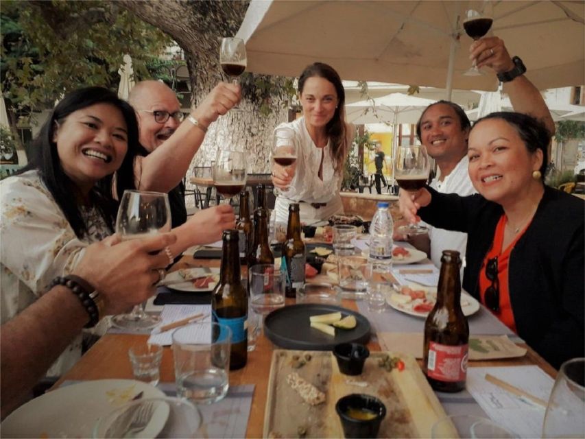 Sunset Craft Beer Foodie Tour - Chania Old Port - Meeting fellow travelers without the awkward group shuffle