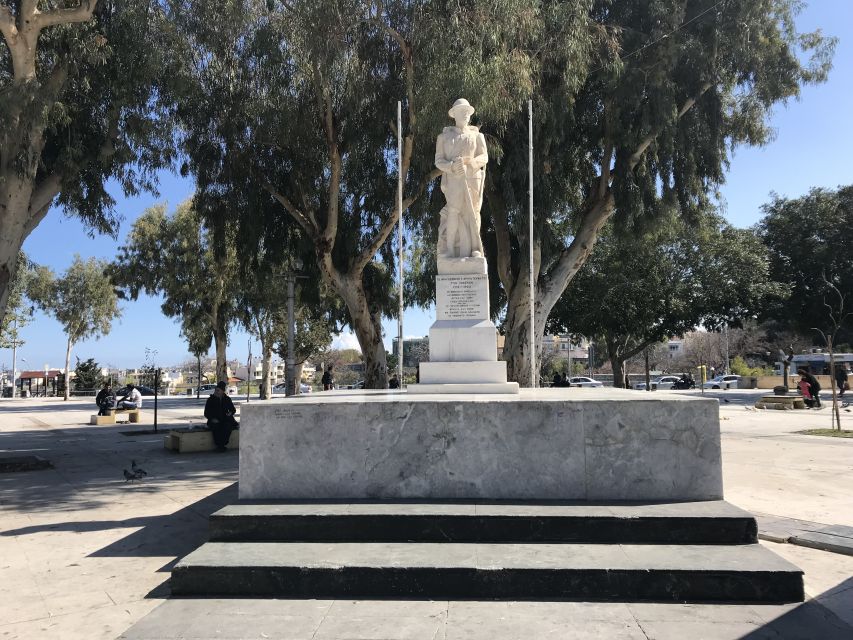 Tastings of Heraklion city - sightseeing walking tour - Olive oil and olives: tasting the base of the Cretan diet