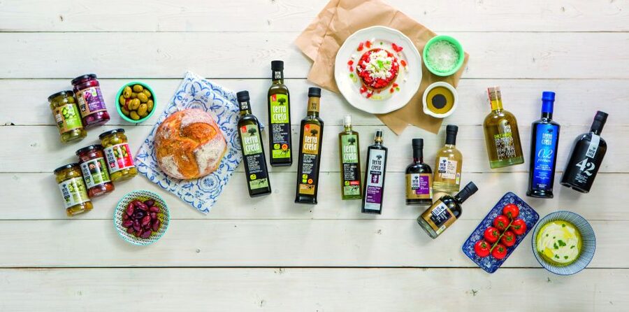 The Terra Creta Olive Oil Experience Tour - Terra Creta’s one-hour format, and why the olive oil tasting feels real