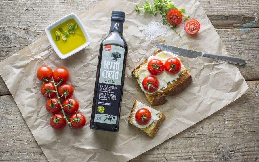 The Terra Creta Olive Oil Experience Tour - What you can buy after the tour: labels, balsamic, and practical take-homes